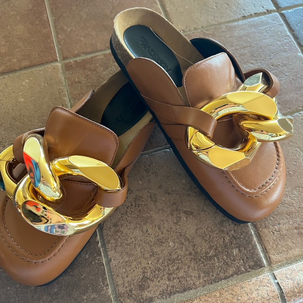 NEVER WORN! JW Anderson Women's Brown Loafers with Gold Chain